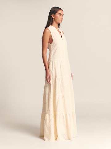 St MRLO Jurk in Beige