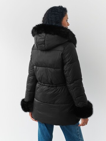 Next Wintermantel in Schwarz