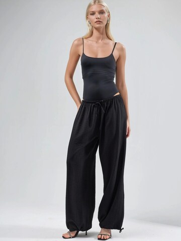 Loosefit Pantalon Busem en noir