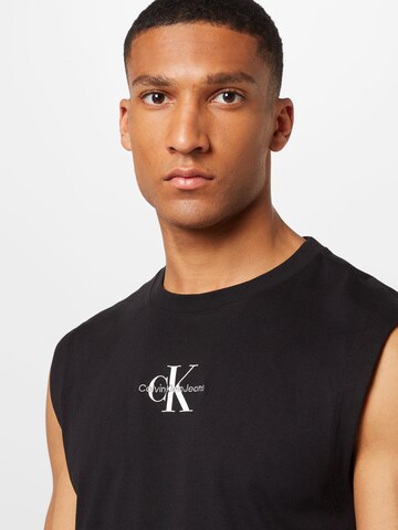 Calvin Klein Jeans T-shirt i svart