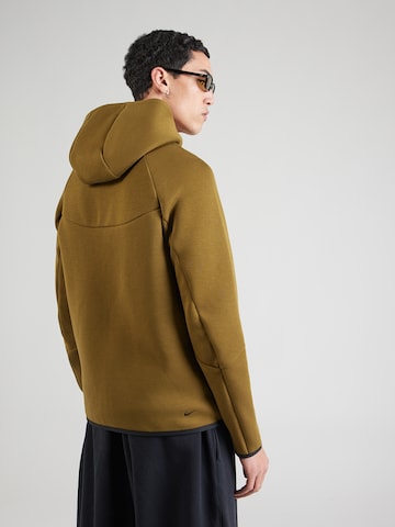 Nike Sportswear Sweatvest 'Tech Fleece' in Groen