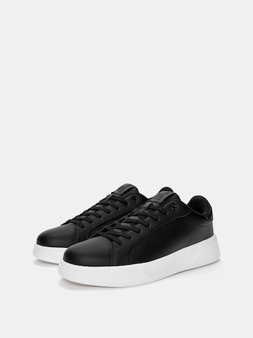 Baskets basses Pull&Bear en noir