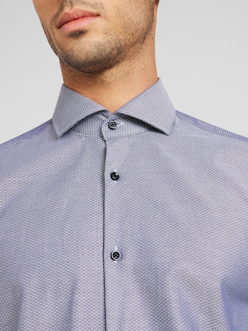 HUGO - Ajuste estrecho Camisa 'Kason' en azul