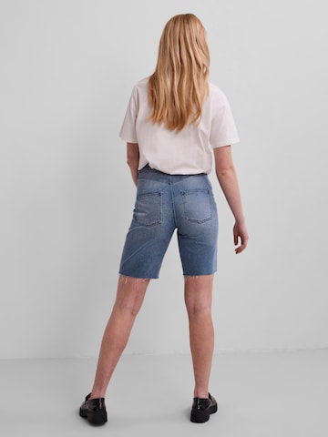 Slimfit Jeans 'Via' di PIECES in blu