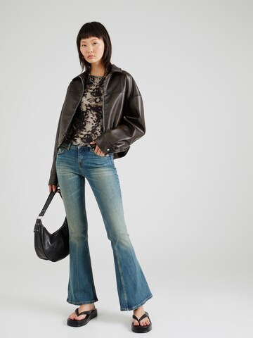 Flared Jeans di Monki in blu