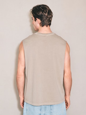 Next Shirt in Beige