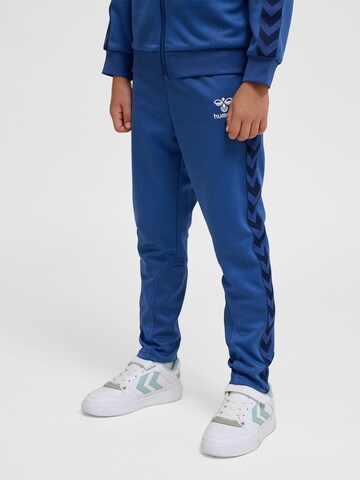 Regular Pantalon 'Newi' Hummel en bleu : devant