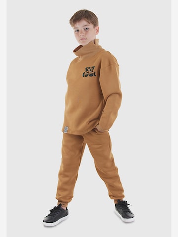 Denokids Set in Braun: Vorderseite
