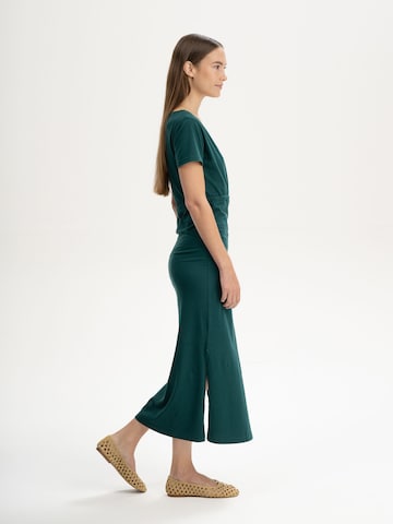 MELA Klänning 'SHREOSHI' i grön