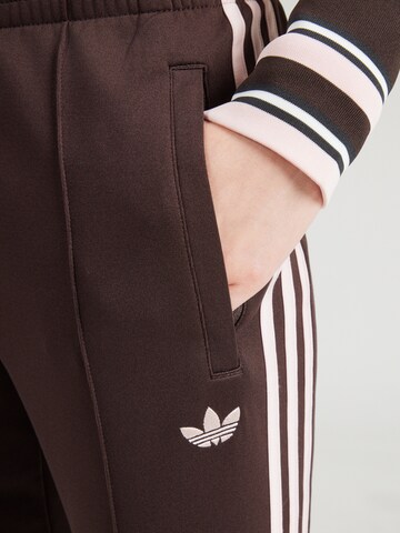 ADIDAS ORIGINALS Slimfit Broek 'Classic' in Bruin