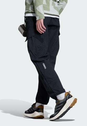 ADIDAS TERREX - Tapered Pantalón de montaña 'Xploric' en negro