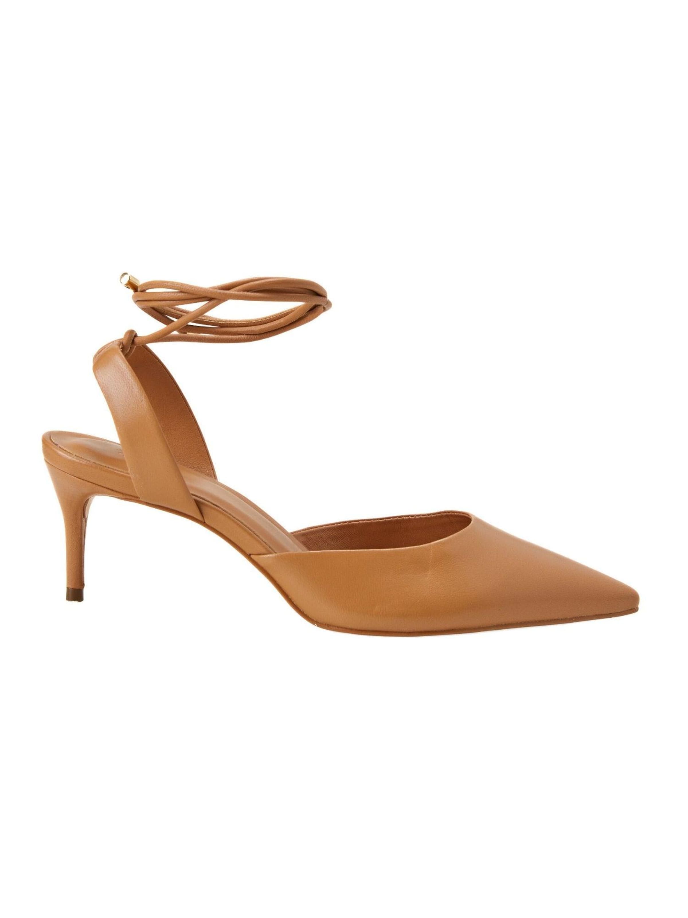 Escarpins 'Escarpins Jaborandi à bride arrière avec lacets à la cheville en cuir caramel' Mangara Atelier en marron : devant