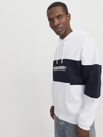 JACK & JONES Sweatshirt 'JJELegacy' i hvid