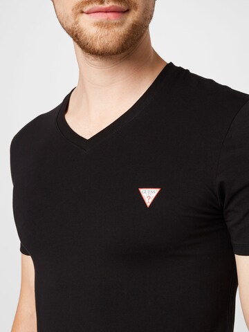 GUESS - Camiseta en negro