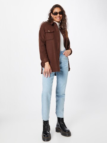 Veste mi-saison 'Judy' PIECES en marron