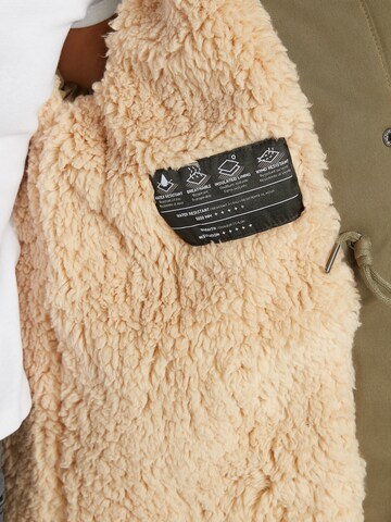 Volcom Winter Parka 'LESS IS MORE' in Beige