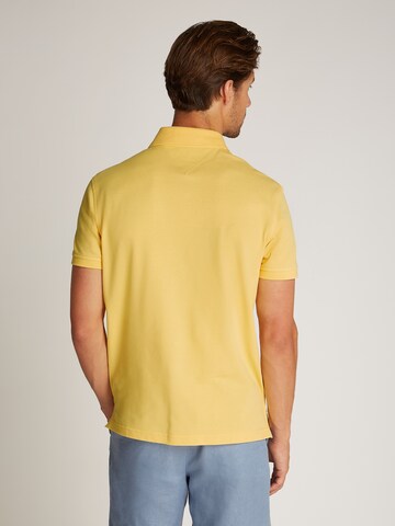 TOMMY HILFIGER - Camisa 'CORE 1985' em amarelo