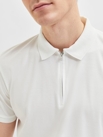 SELECTED HOMME - Camiseta 'Fave' en blanco