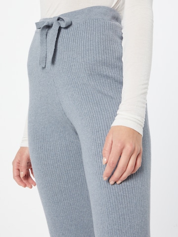 Esmé Studios Tapered Broek in Blauw