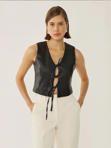 Gilet di Hiccup in nero: frontale