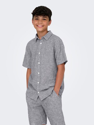 Coupe slim Chemise 'OSJCaiden' Only & Sons Junior en gris : devant