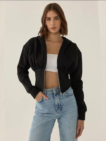 Hiccup Zip-Up Hoodie in Black: front