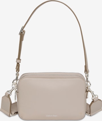 Calvin Klein Schultertasche in Beige: Vorderseite