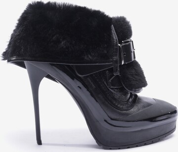 BURBERRY Dress Boots in 36 in Black: front