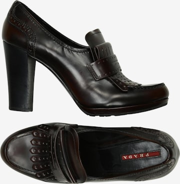 PRADA Pumps 39,5 in Braun: Vorderseite