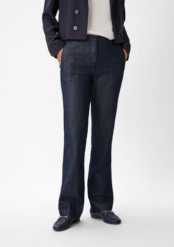 COMMA Flared Jeans in Blue: front