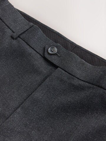 Next - regular Pantalón de pinzas en gris