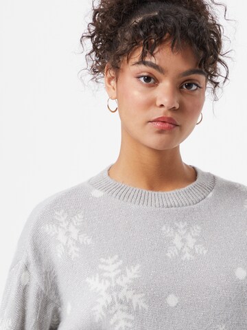 Miss Selfridge Sweater in Grey