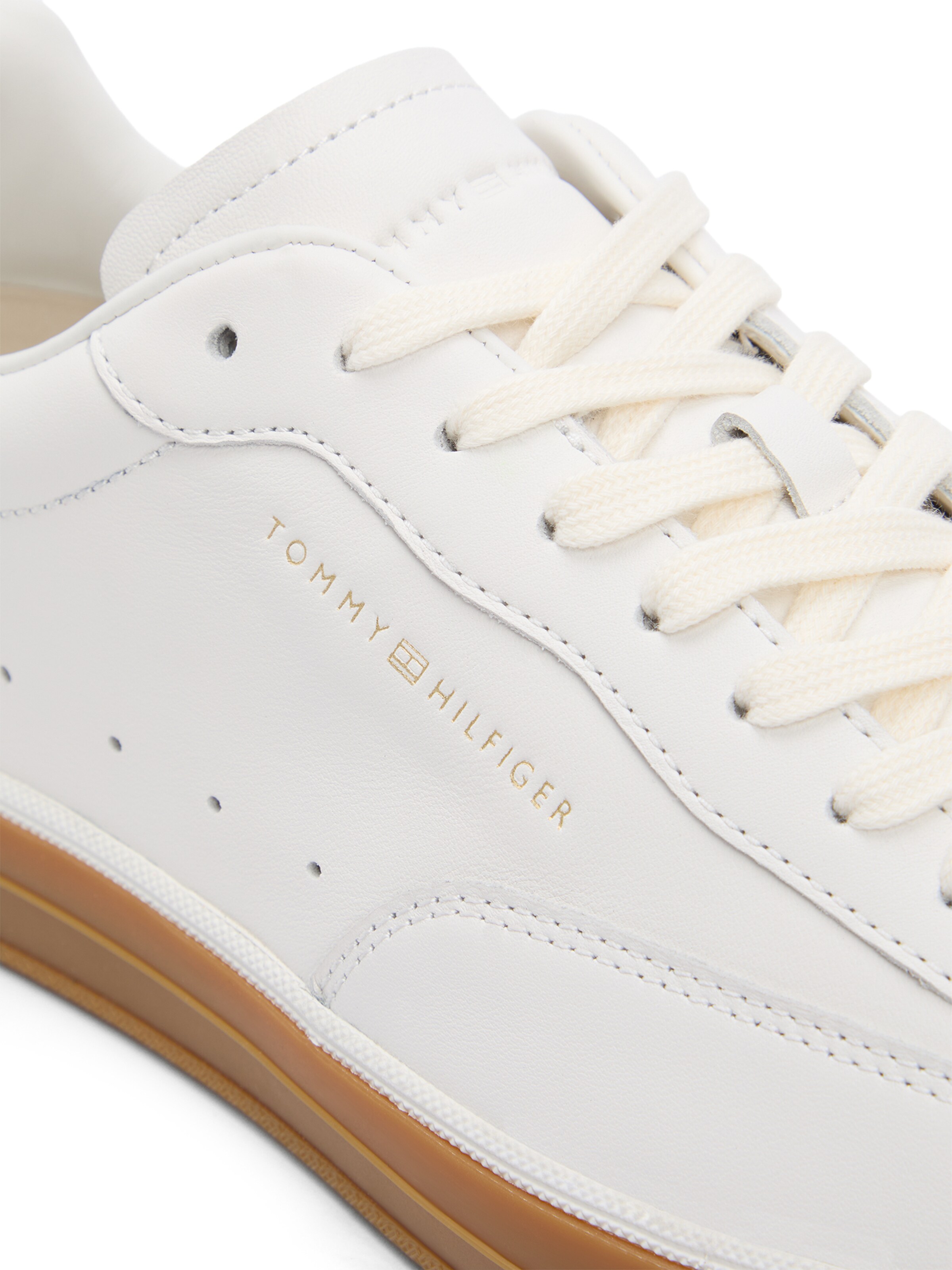 Sneaker low de la TOMMY HILFIGER pe alb
