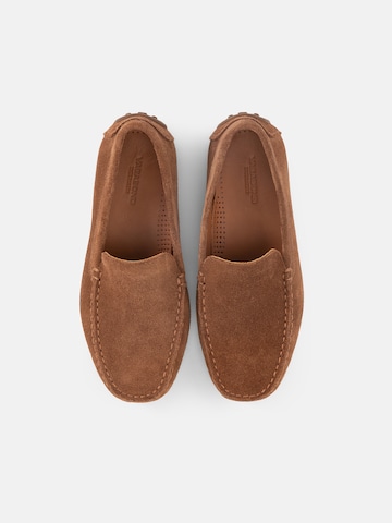 VAGABOND SHOEMAKERS Mokkasiina 'Larissa' värissä ruskea