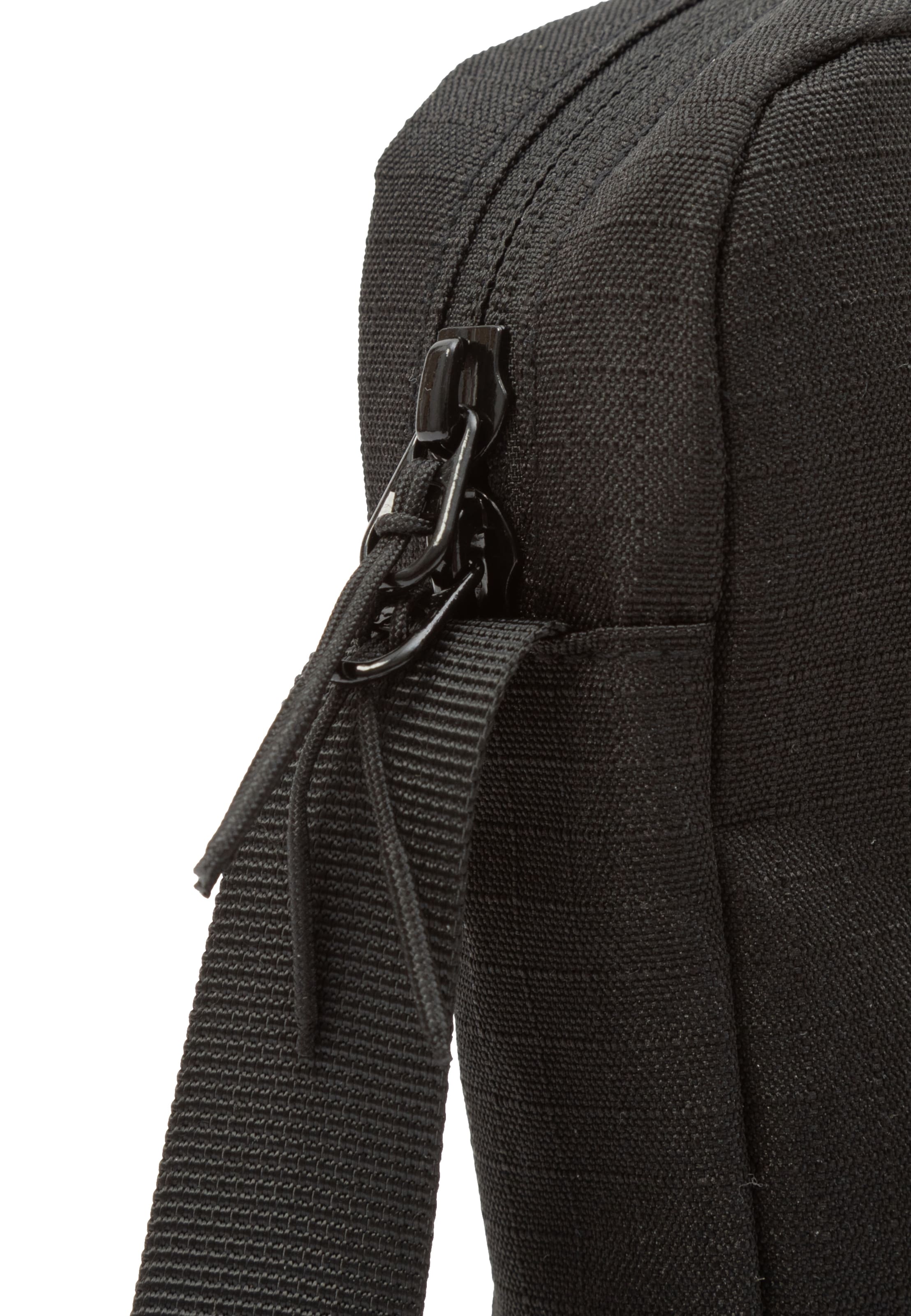 Cleptomanicx Umhängetasche in Schwarz