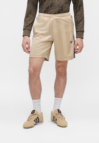 ADIDAS ORIGINALS Loosefit Byxa 'ENGINEERED' i beige: framsida
