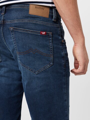 MUSTANG Regular Jeans 'Chicago' in Blauw