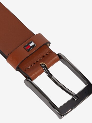 TOMMY HILFIGER Riem 'Adan' in Bruin