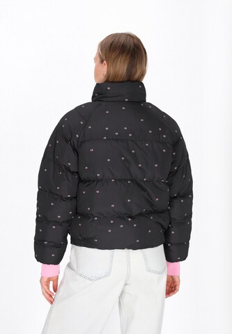 MYMO Зимняя куртка в Черный