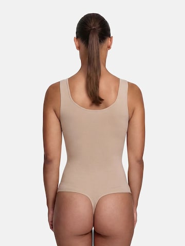 cfab (formerly creamy fabrics) - Body moldeador 'Tank Bodysuit Sculpting Shapewear mit String' en beige