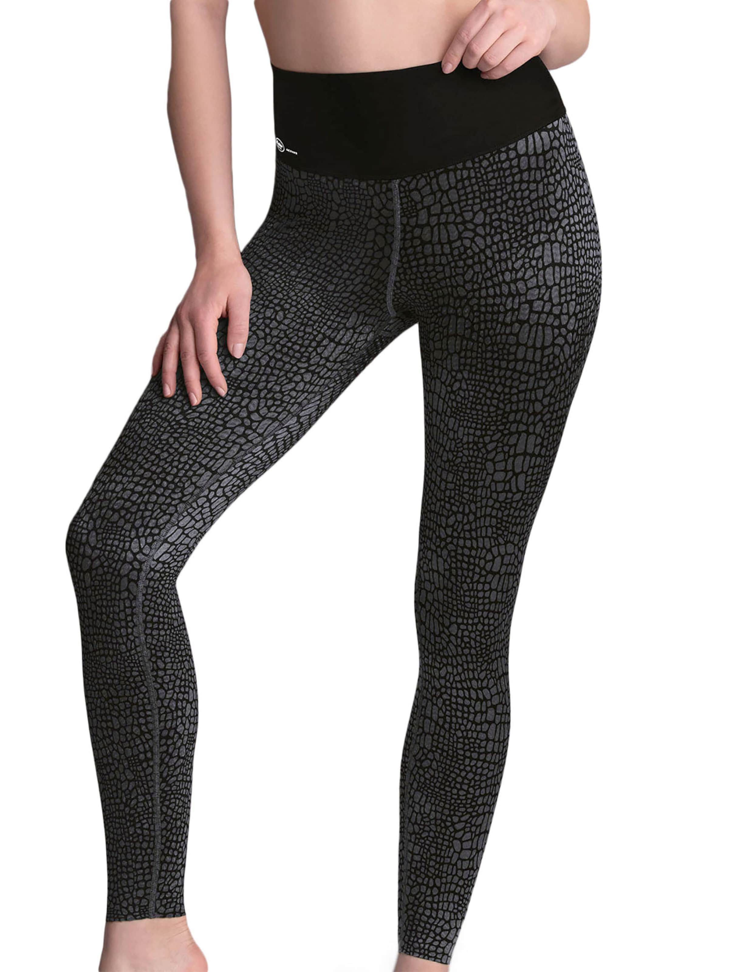ANITA Skinny Workout Pants 'massage' in Black