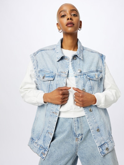 Gina Tricot Vesta - světlemodrá, Model/ka