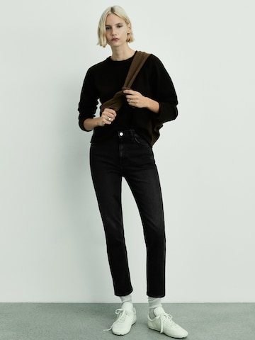 MANGO Slimfit Džíny – černá