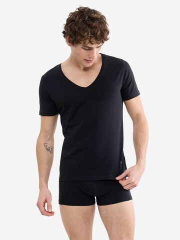 SLOGGI V-Shirt ' SLG Base ' in Schwarz: Vorderseite