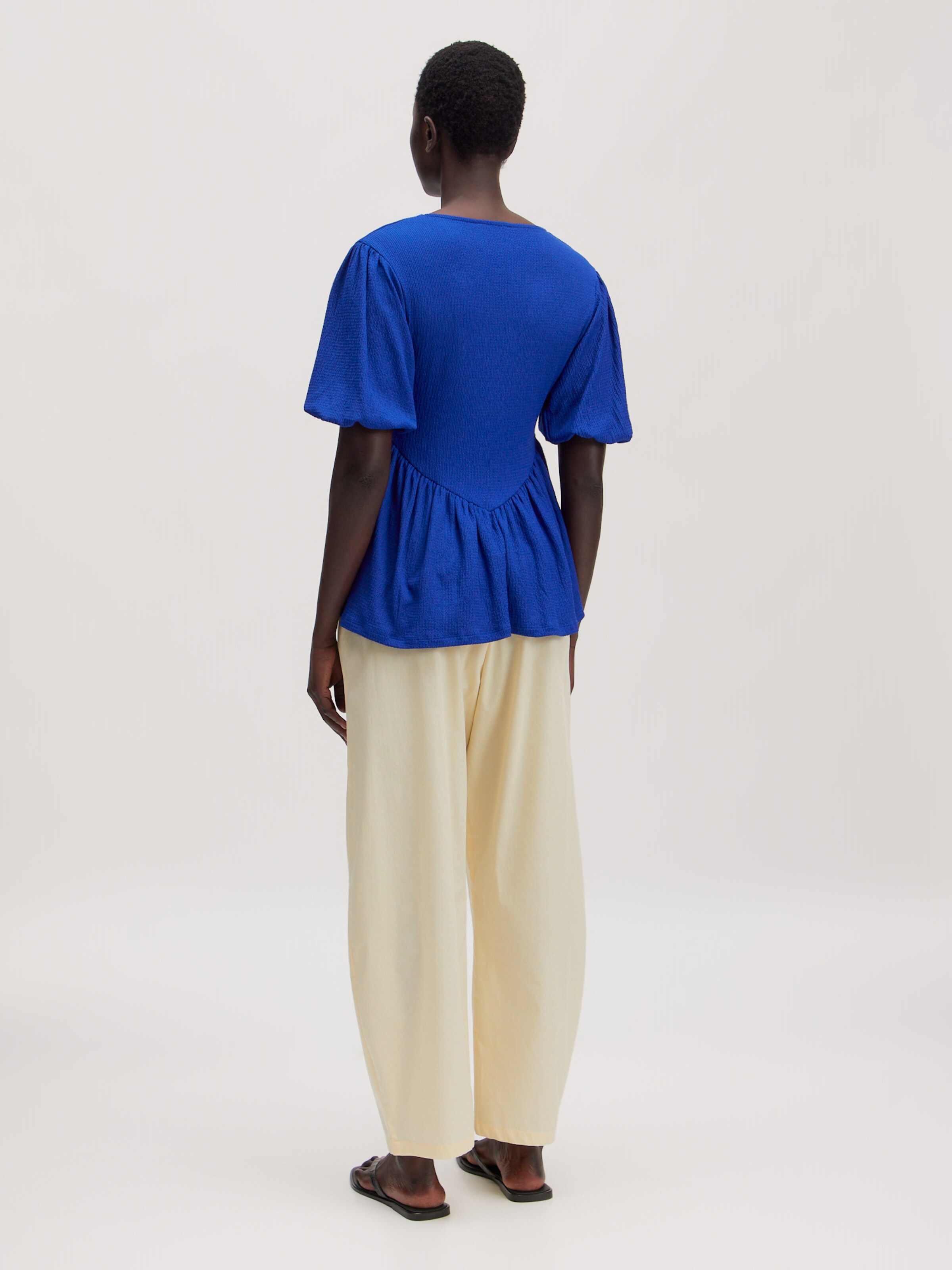 T-shirt 'Leonora'
