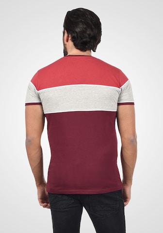 !Solid T-Shirt 'Cody' in Rot