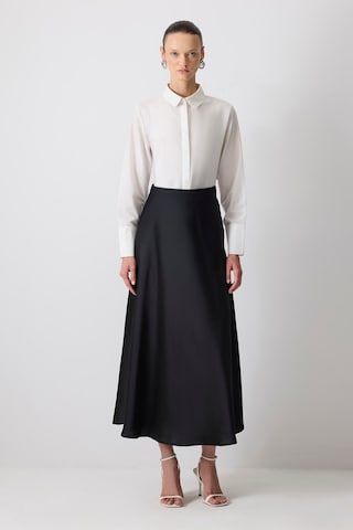 Touche Prive Skirt in Black