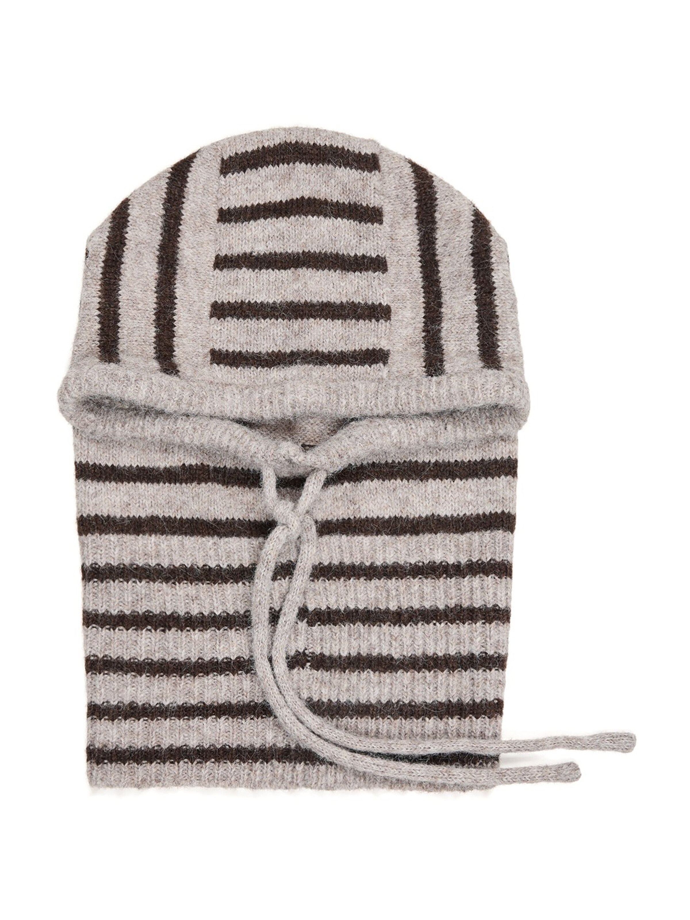 Bershka Beanie in Beige: front