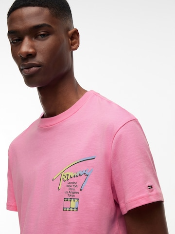 Tommy Jeans Bluser & t-shirts 'CITY SIGN' i pink