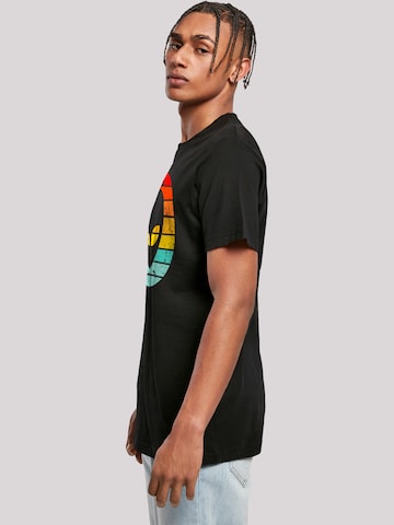 F4NT4STIC T-Shirt 'Alien Retro Sonnenuntergang' in Schwarz